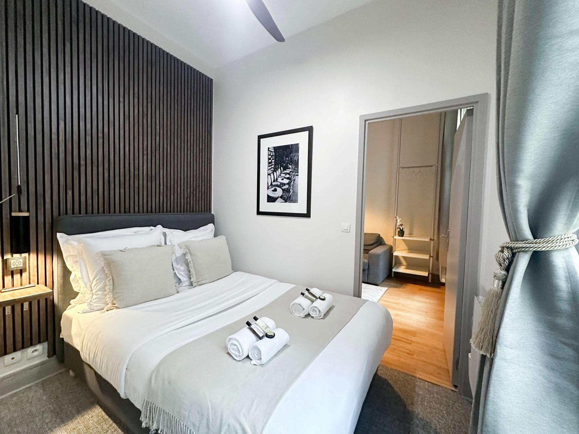 Renovated Champs-Elysees Retreat Daire Paris Dış mekan fotoğraf